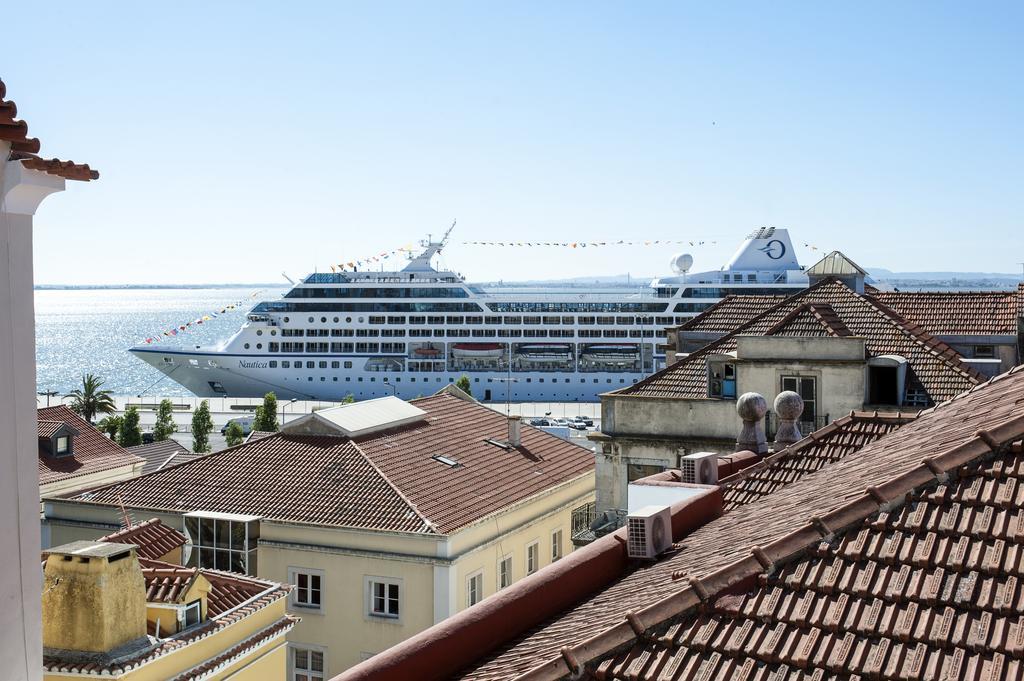 Stay Local In Alfama! Deolinda Central Home, Amazing View Lisboa Rum bild