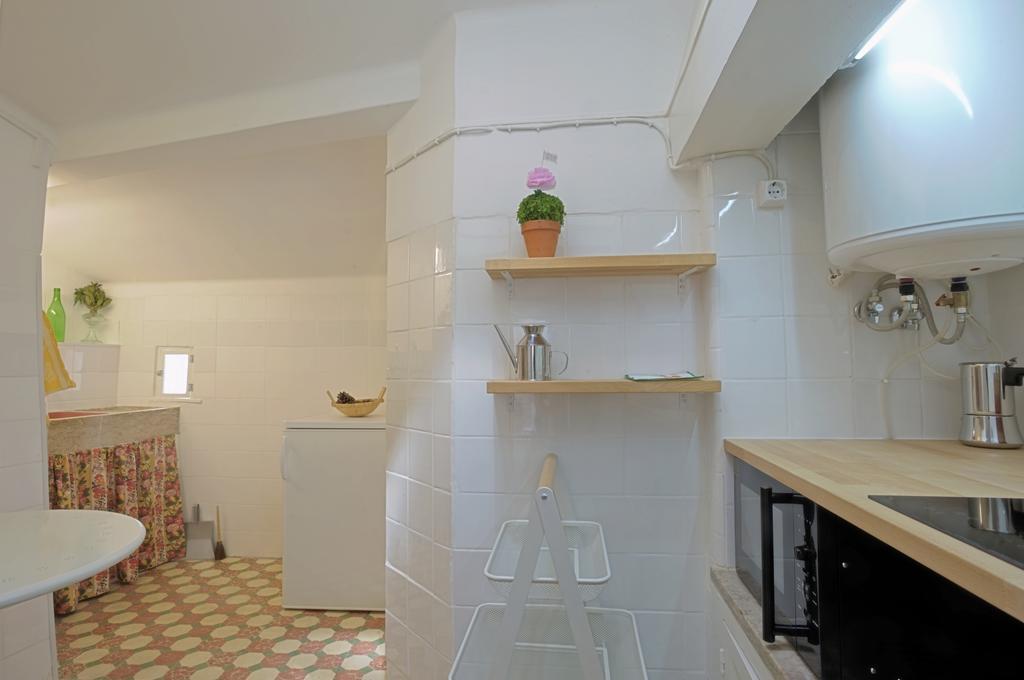Stay Local In Alfama! Deolinda Central Home, Amazing View Lisboa Rum bild